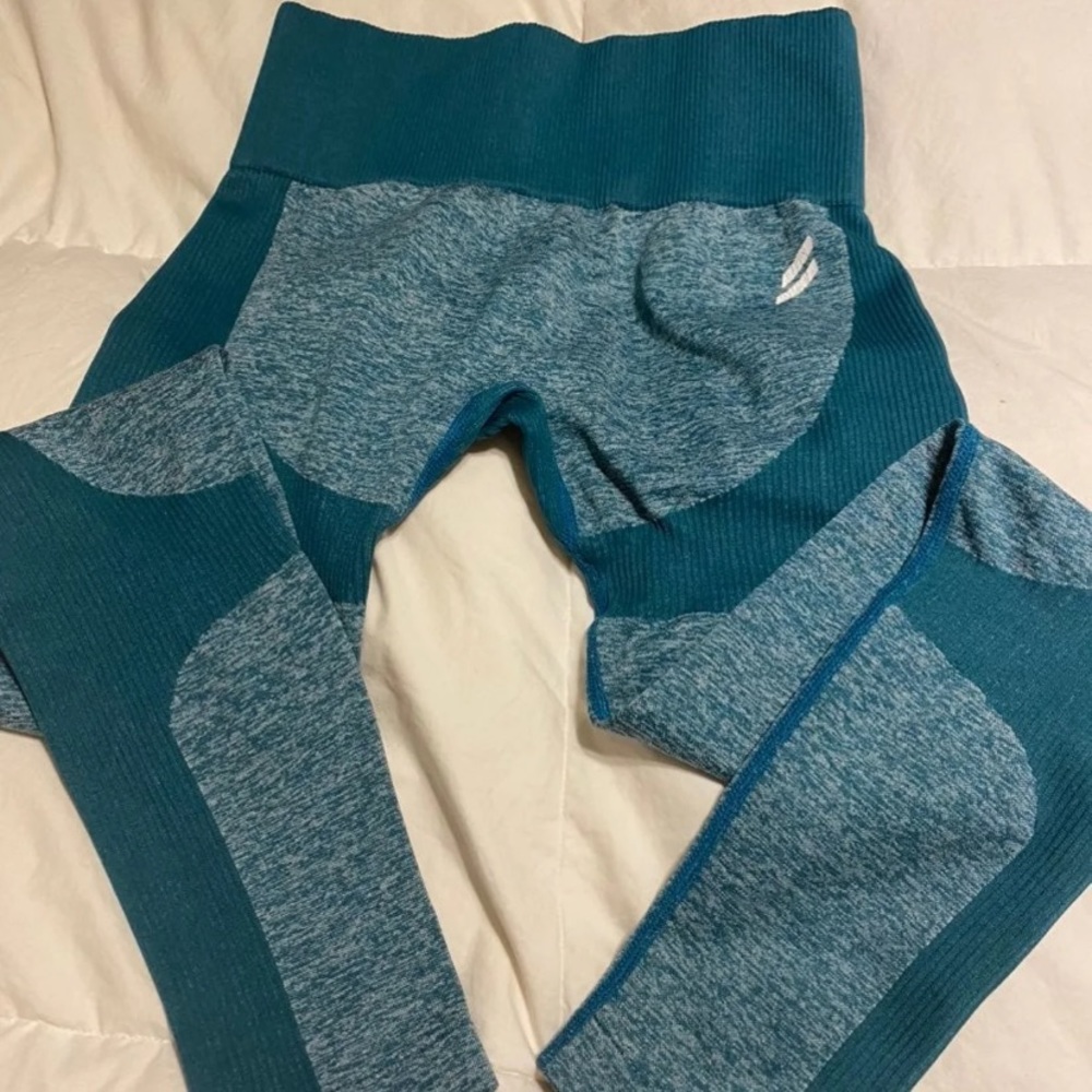 SOLD DYE seamless leggings
